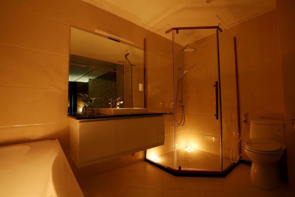 Prague Hotel HCM — Ảnh 4